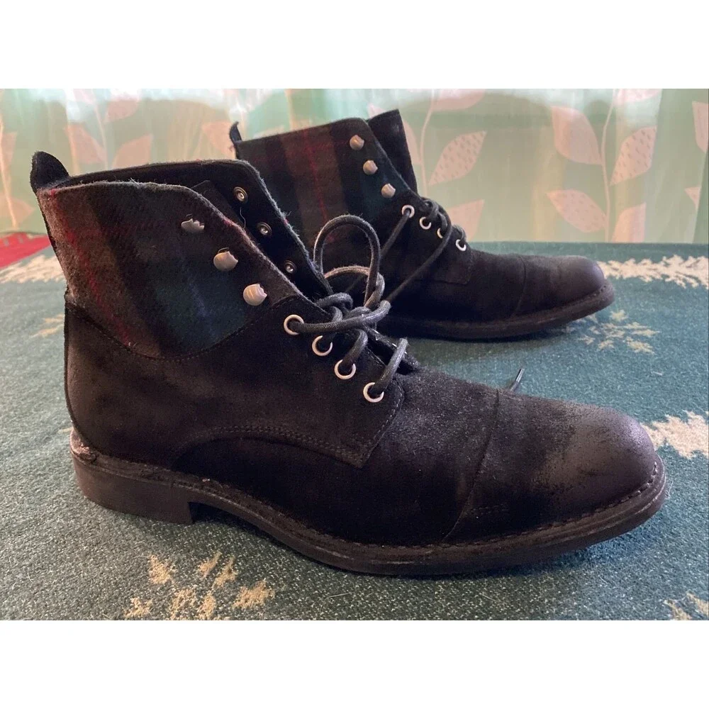 Men’s 11 M Cole Haan Black Rough Suede Boots With Flannel Collar